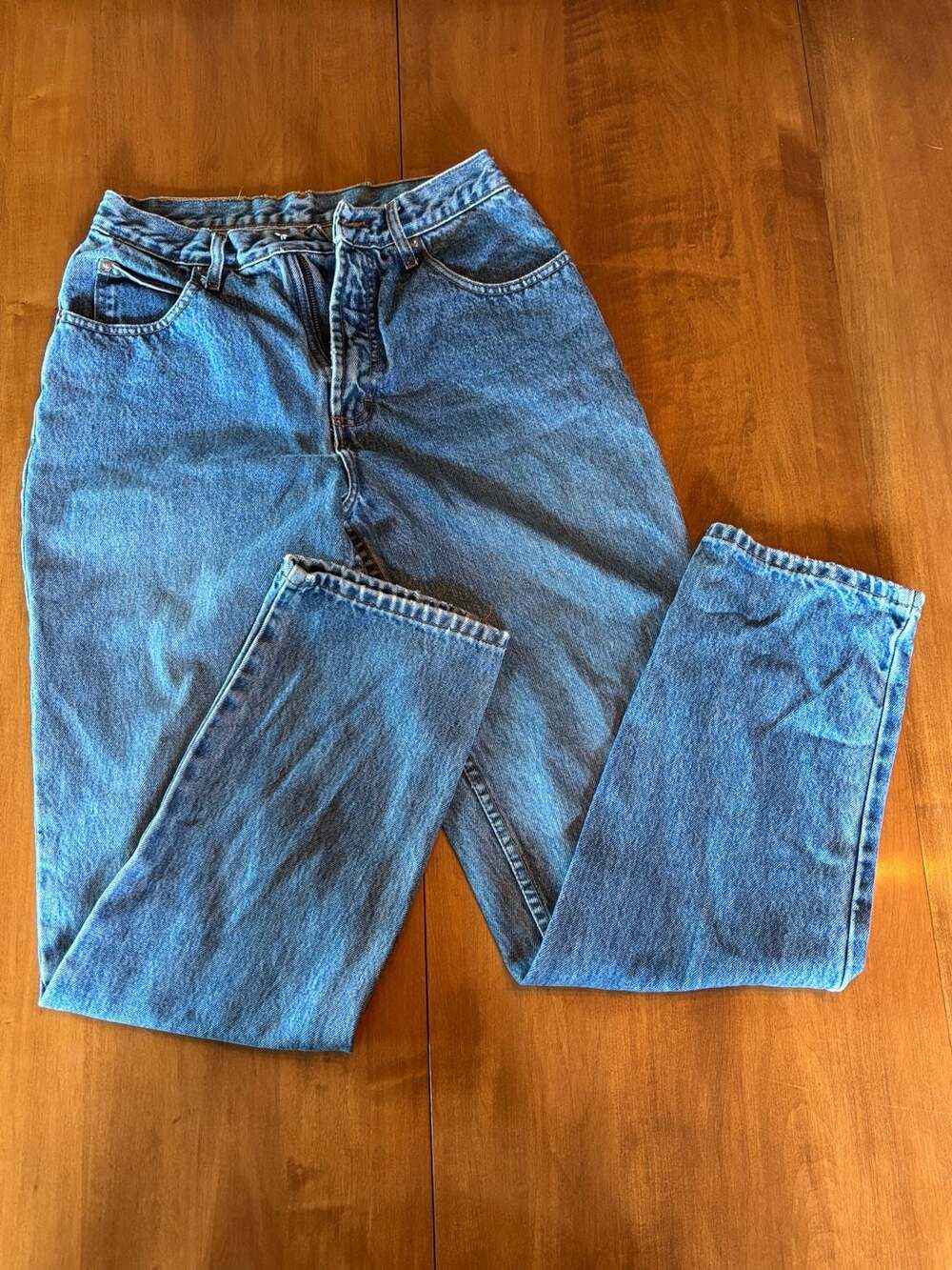 Whooz Blooz Vintage High Rise Mom Jeans Size 9/10 - Runs small!